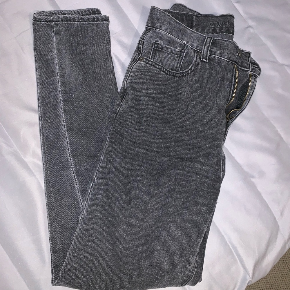 American eagle mom jeans